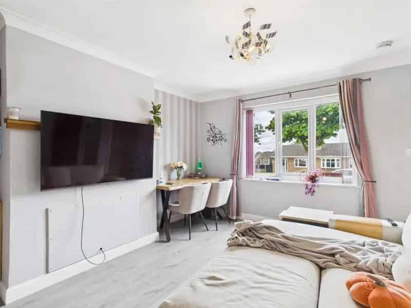 2 Bedroom House For Sale