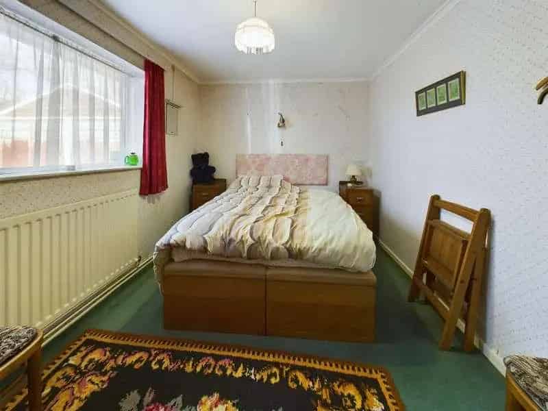 4 Bed Detached Bungalow For Sale Huge Renovation Potential