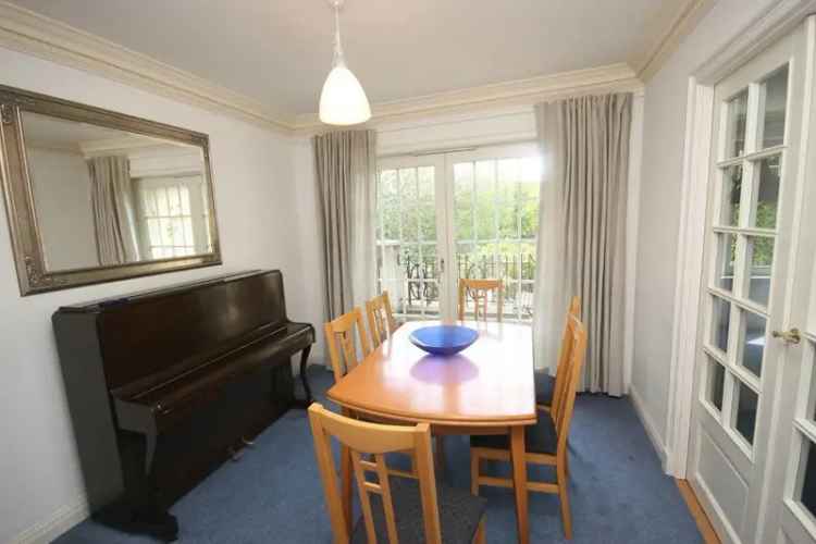 3 bedroom flat to rent