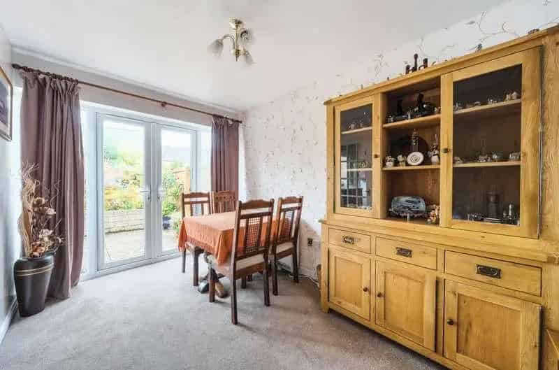 3 Bed House for Sale Near Cirencester Town Centre