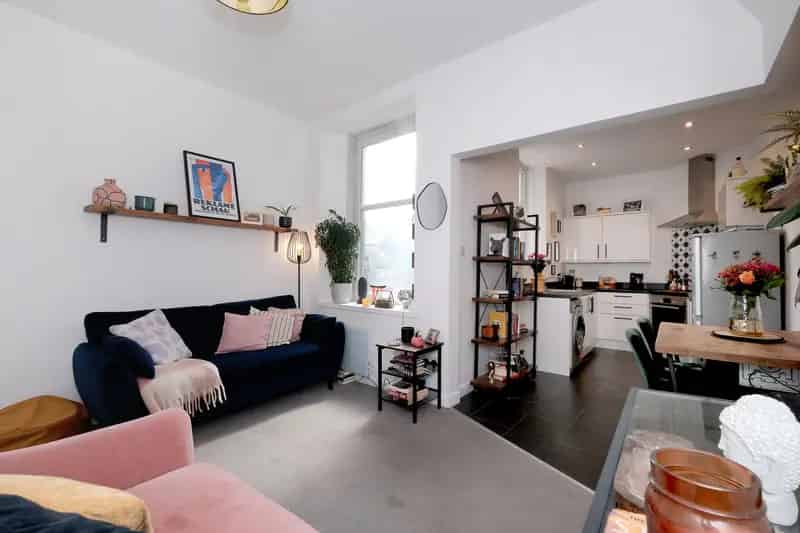 City Centre 1-Bedroom Flat  Spacious & Stylish
