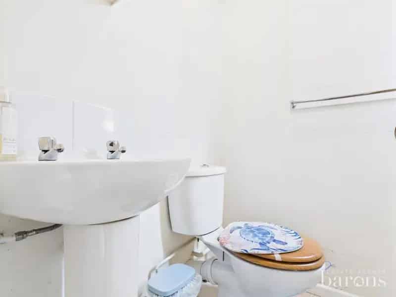 3 Bed Family Home for Sale in Popley
