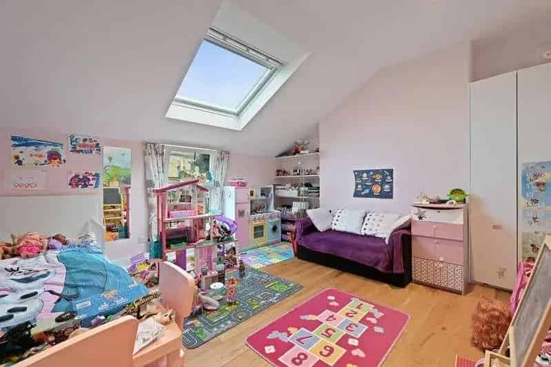 3 Bed 2 Bath Maisonette for Sale Near South Hampstead