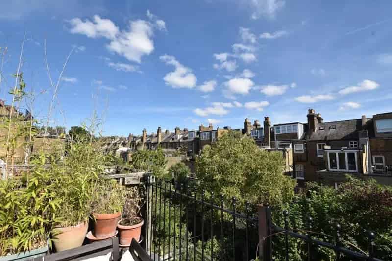 3 Bed Flat for Sale near Hampstead Heath