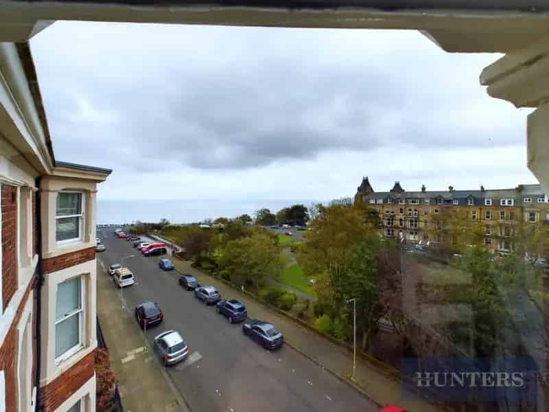 2 Bedroom Sea View Apartment For Sale in Scarborough