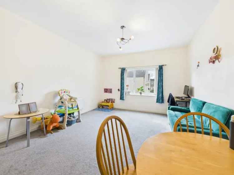 2 Bedroom Flat for Sale Bingley