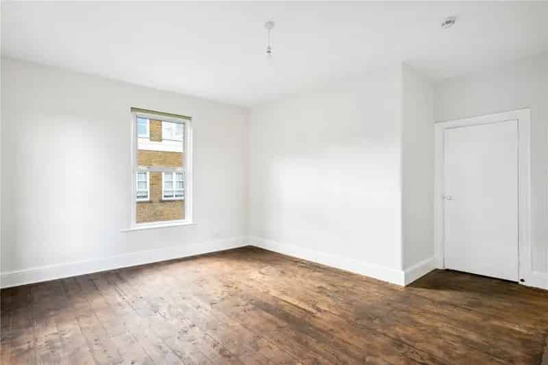 1 Bedroom Flat Apartment in London Newly Renovated