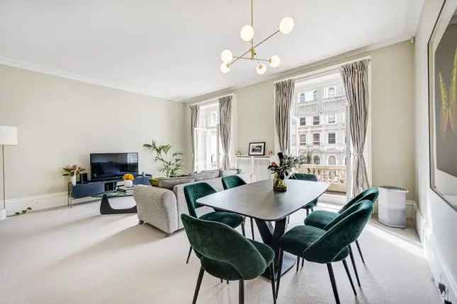 2-Bedroom Flat for Sale in Queens Gate Terrace London