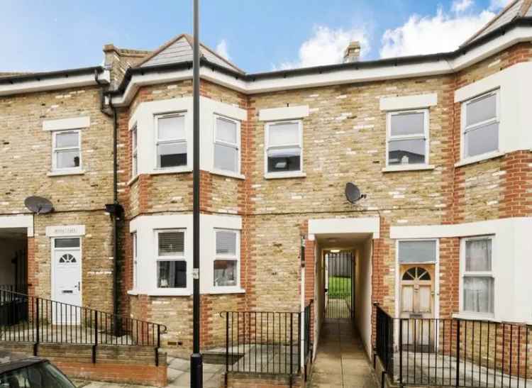 Two Double Bedroom Flat Near Streatham Station