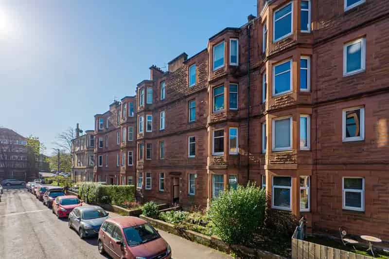 2 Bedroom Apartment for Sale in Shawlands
