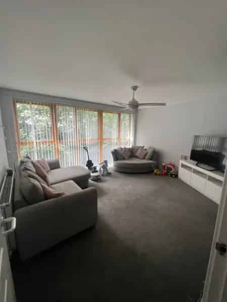 Spacious Family Home Near Train Station and Parks