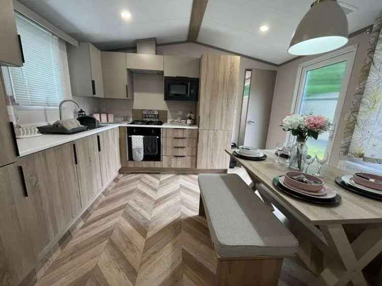 2 Bed Lodge for Sale in Prestigious Golf Country Park