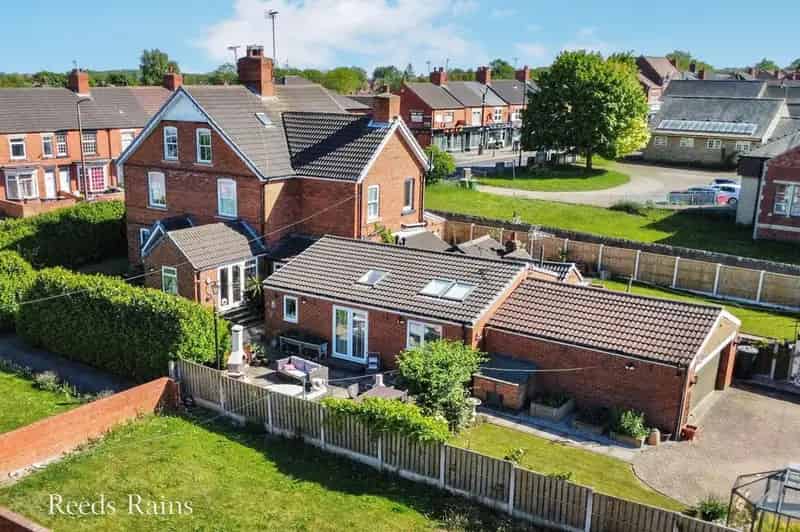 5 Bedroom Semi Detached House Dinnington South Yorkshire