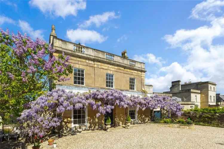 6 Bedroom Detached Georgian House with Coach House and Garden