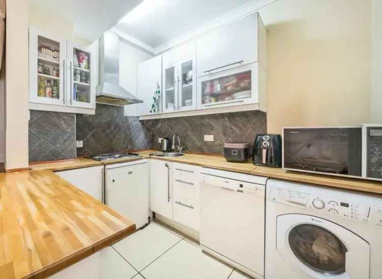 One Bedroom Apartment near Hyde Park Bayswater