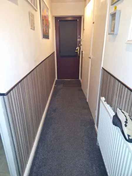 House For Rent in Leeds, England