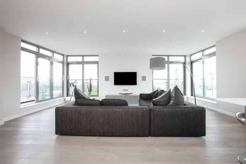 2 Bedroom Penthouse Apartment with City Views