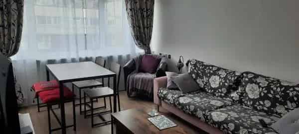 One Bedroom Flat Spacious Storage Quiet Area