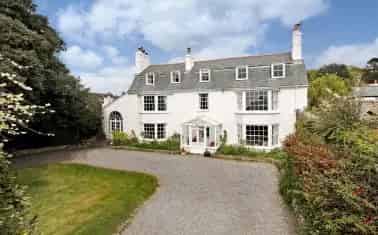 Stunning Grade II Listed Family Home in Chudleigh, Devon