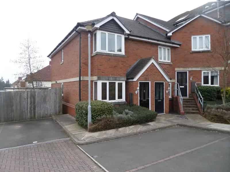 1 Bedroom Apartment To Rent September 10