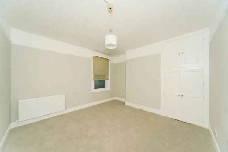 Victorian House 5 Bedrooms 3 Reception Rooms Newly Decorated Loft