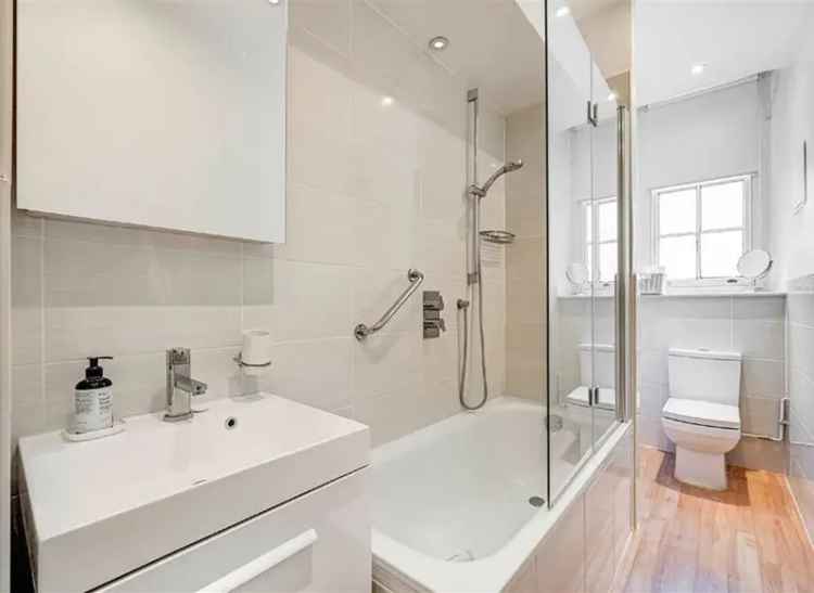 Flat For Sale in Carlisle Place, London, England