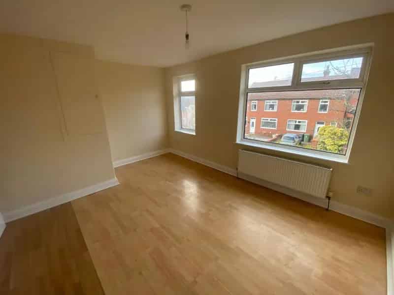 2 Bed Mid Town House For Sale Oldham