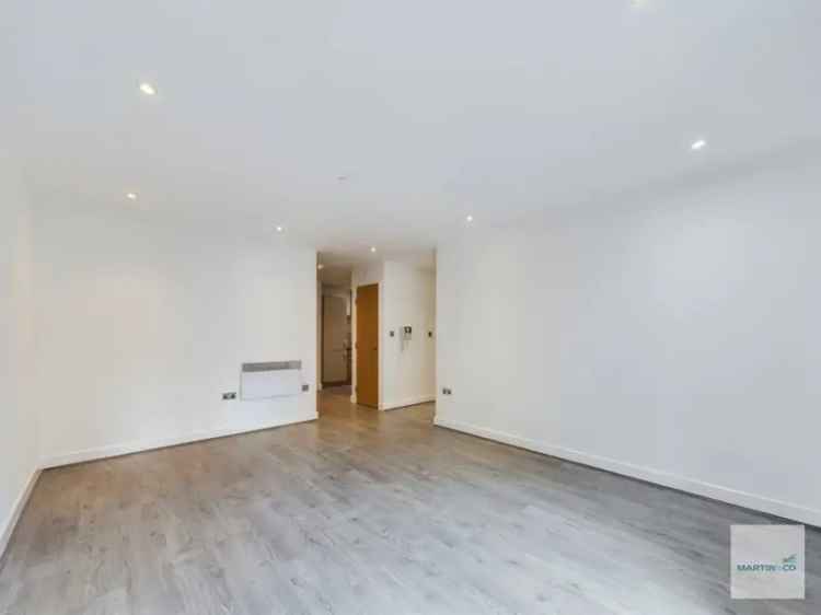 2 Bedroom Flat for Sale EWS1 Compliant Allocated Parking