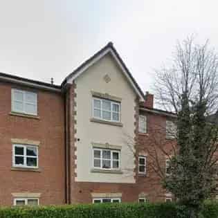 2 Bed Flat Manchester 45m² Available Now