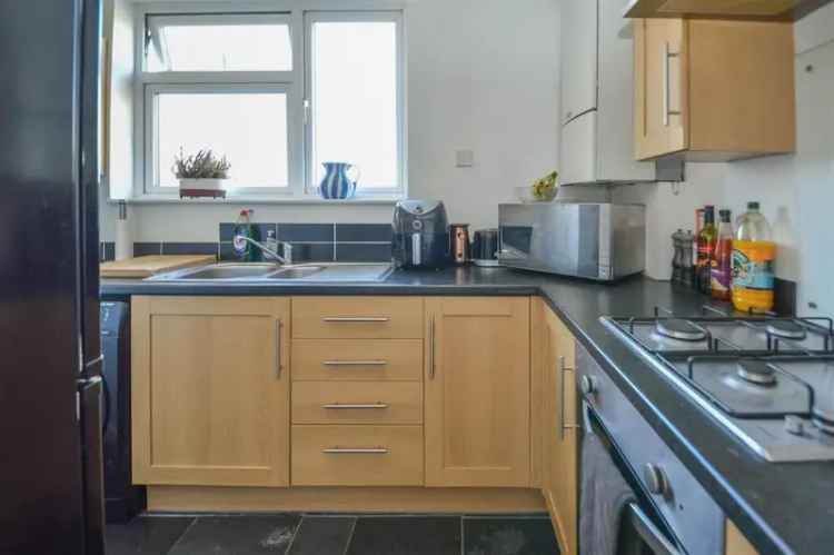 2 Bedroom Apartment for Sale in Warley Brentwood