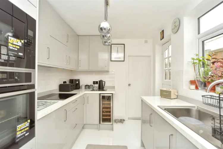 3 Bedroom Edwardian Terrace House for Sale