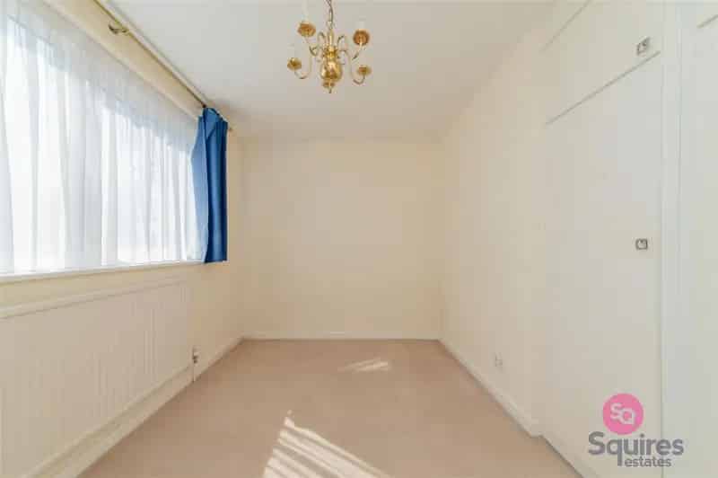 3 Bedroom Flat House to Rent near West Finchley Station