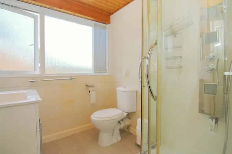 3 Bed House For Sale Chain Free Corner Plot 2 Reception Rooms Conservatory Garage Gardens
