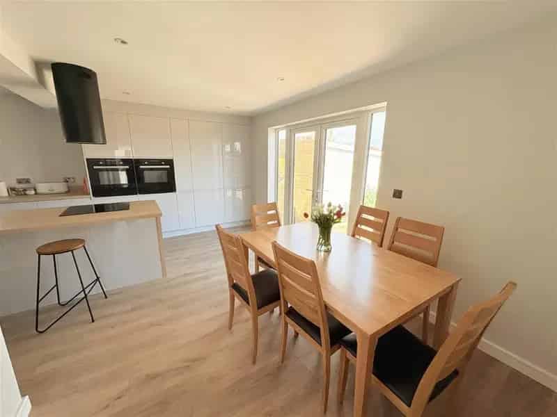 5 Bed Detached House For Sale Modern Versatile Family Home