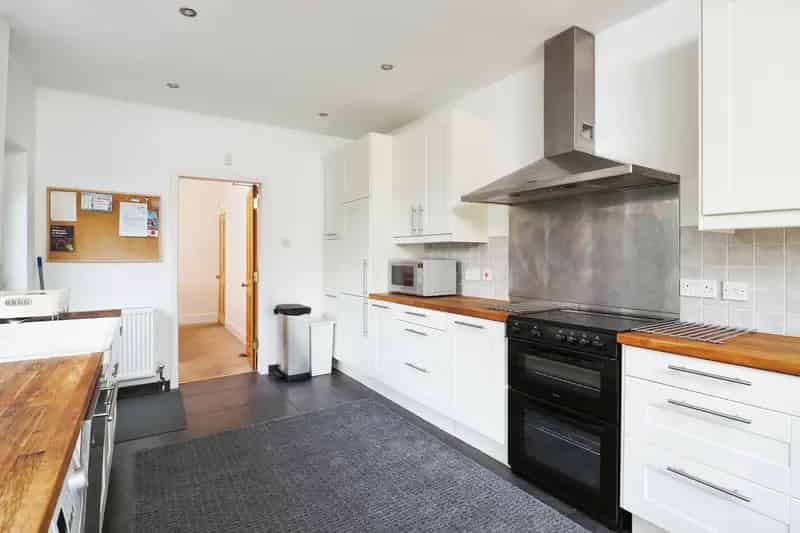 Victorian House Four Lettable Rooms Family Home Investment