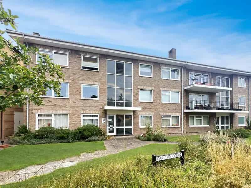 3 Bedroom Flat for Sale Cambridge