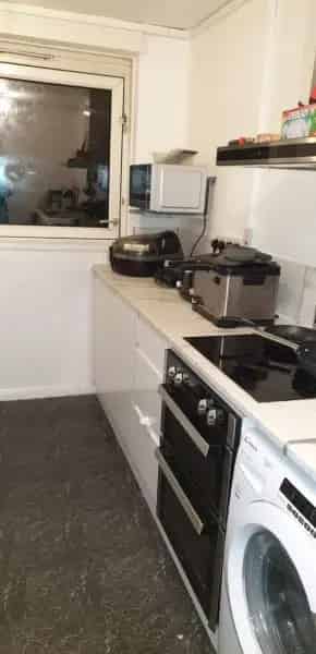 5th Floor 2 Bedroom Apartment