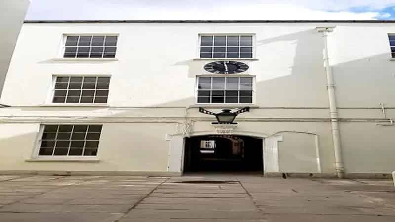 Commercial property For Rent , Broad Street, Bristol, England