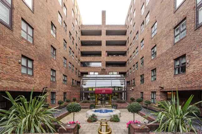 Luxury Penthouse Apartment with Stunning Regents Park Views