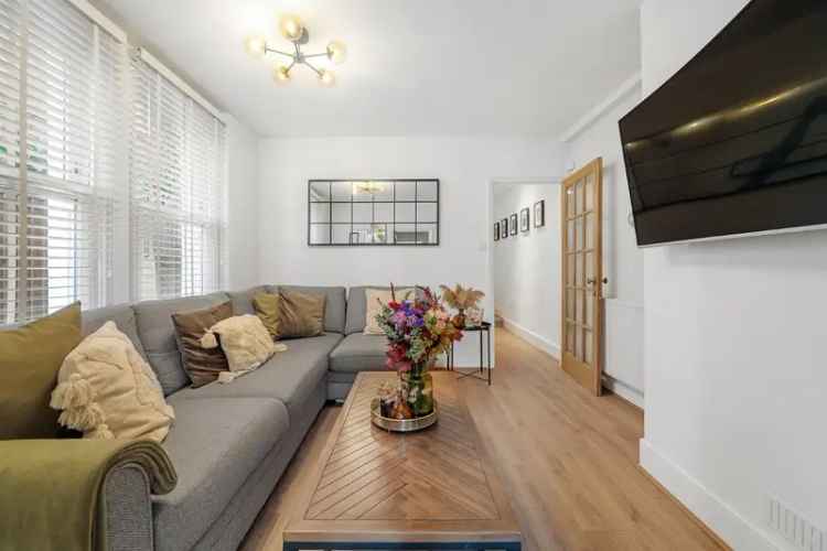 2 Bedroom Victorian Maisonette House to Rent Brixton Clapham