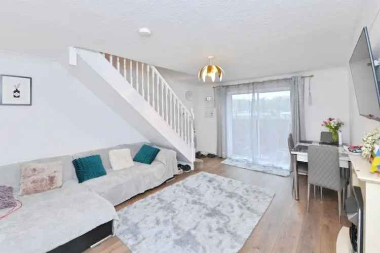 2 Bed Mid Terraced House in Laira