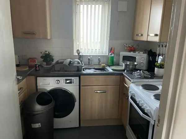 Flat For Rent in Eastbourne, England