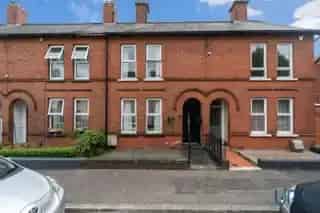 3 Bed Period Town Terrace South Facing Garden