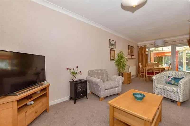 3 Bed Semi-Detached House for Sale in Harrietsham