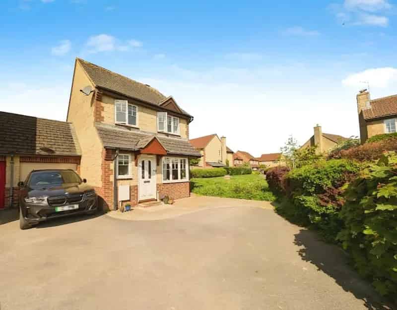 3 Bedroom Detached House For Sale in Chipping Sodbury