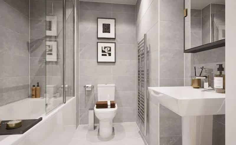 2 Bed Flat for Sale - Private Parking & Storage