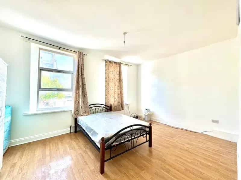 4 Bedroom House Share near Forest Gate Elizabeth Line
