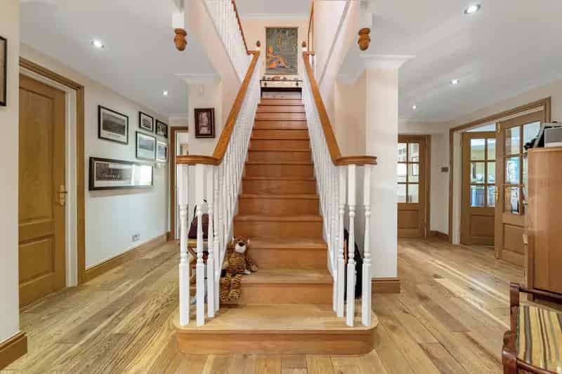 6 Bedroom Detached House for Sale Rugby