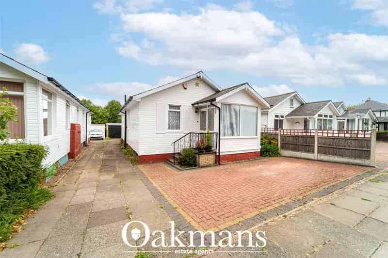 3 Bedroom Bungalow for Sale in Birmingham
