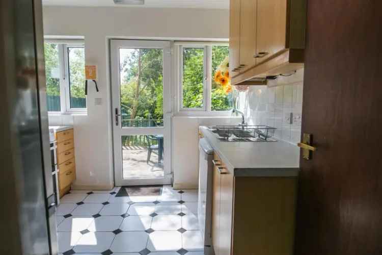 4 Bedroom House Near QE Hospital and University of Birmingham
